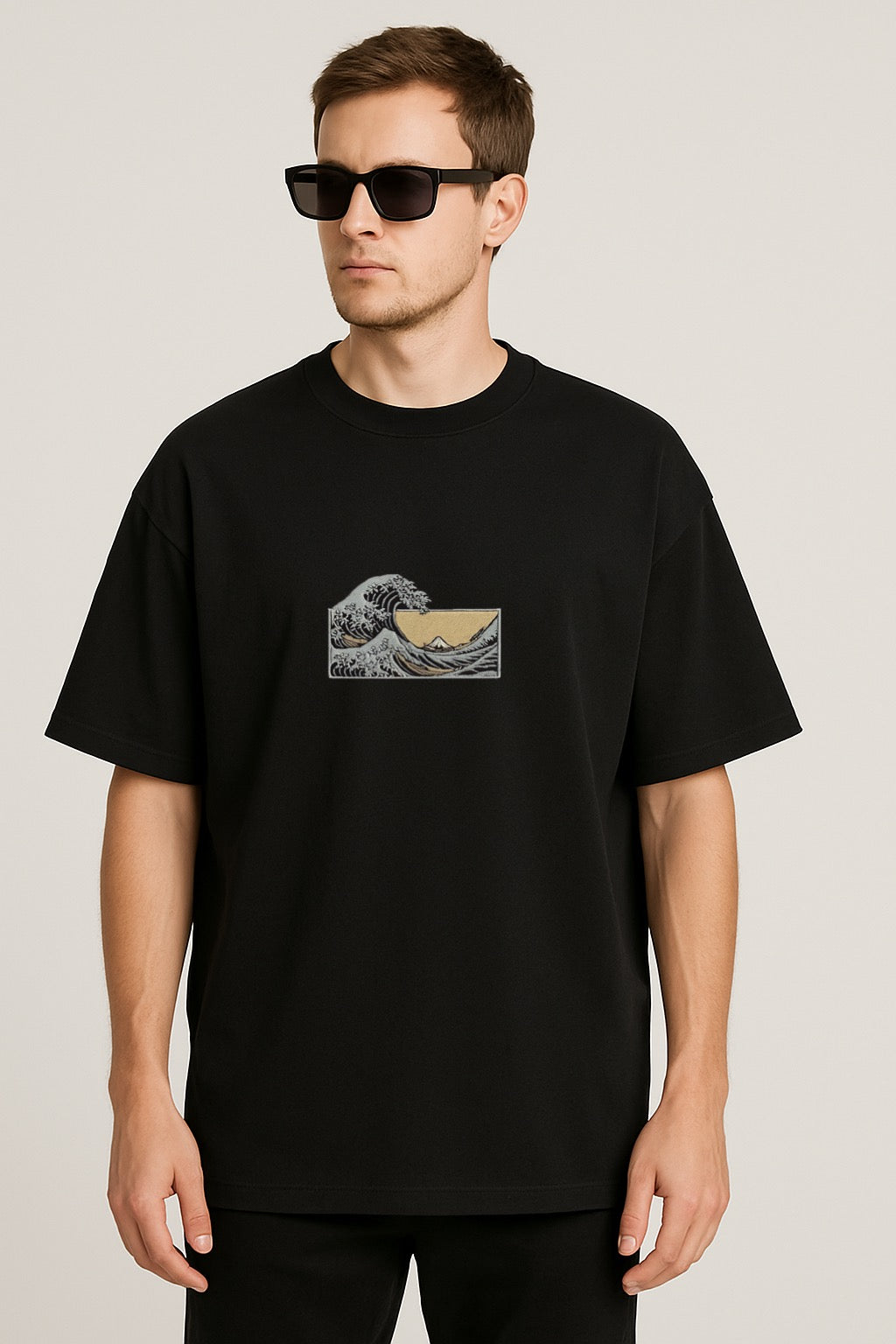 Black Oversize Embroidery   Tee(H-0001)